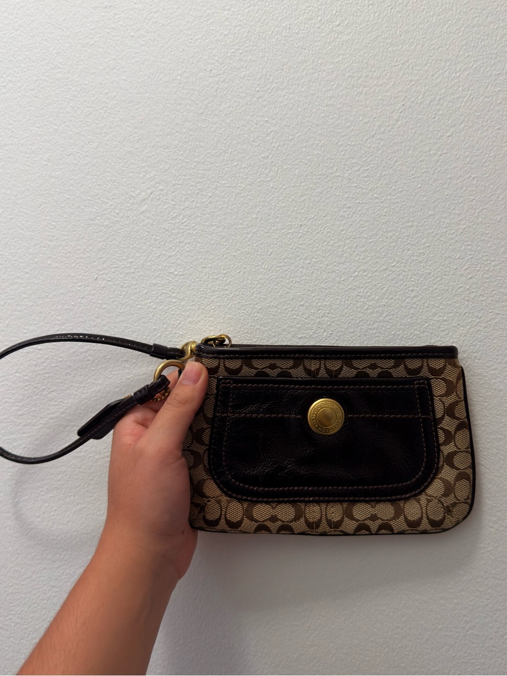 Coach Signature Y2K Vintage Wristlet Patent Leather Trim